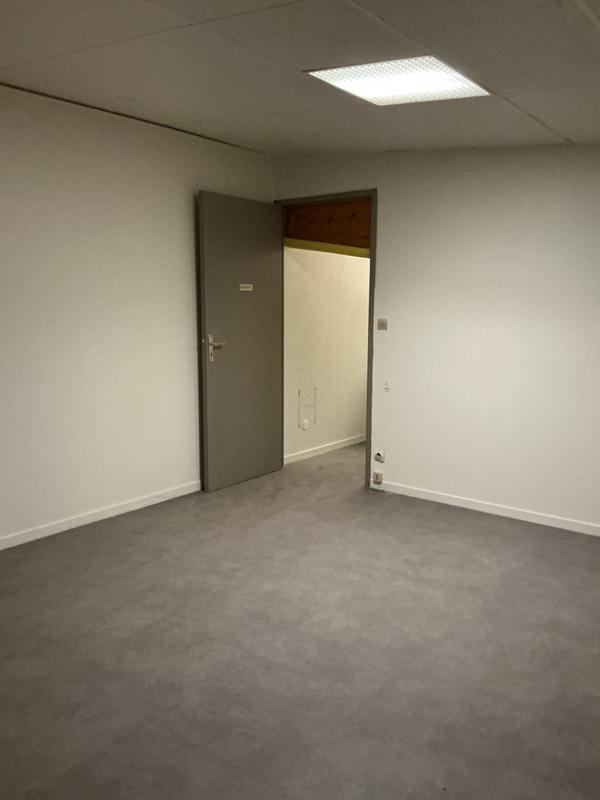 Local d'activités - 340 m²