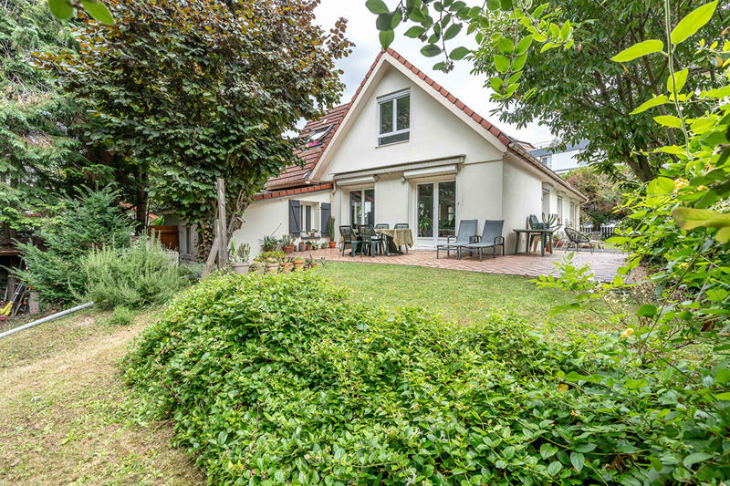 Maison - 208 m² - 6 pièces
