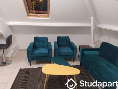 Chambre - 14 m² - 1 pièce