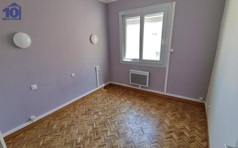 Appartement - 82 m² - 3 pièces