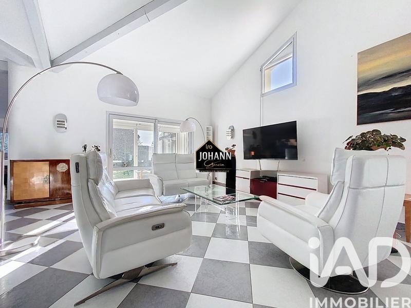 Maison de maîtres - 335 m² - 11 pièces