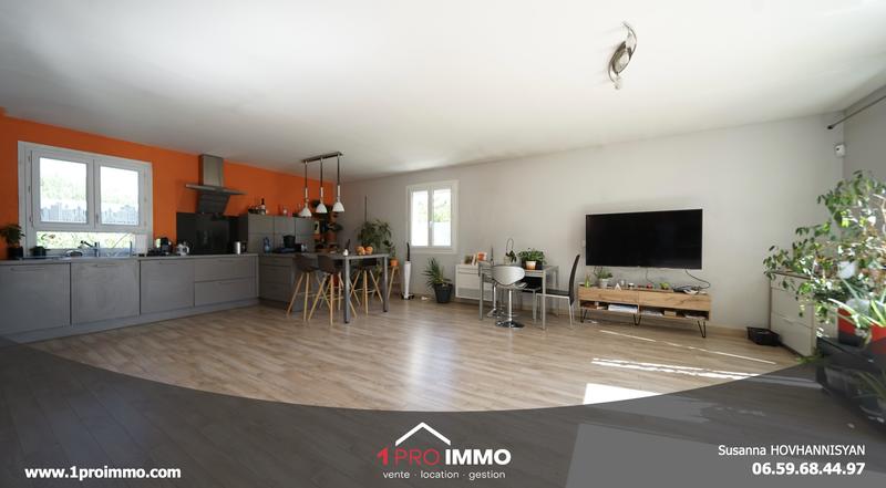 Maison - 184 m² - 7 pièces