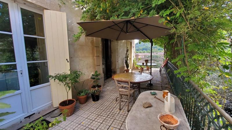 Maison de maîtres - 280 m² - 12 pièces