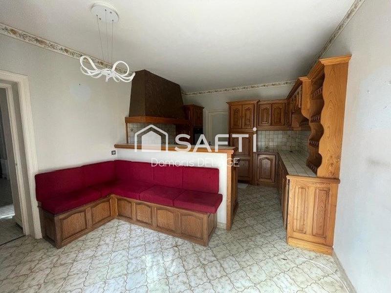 Maison - 225 m² - 9 pièces