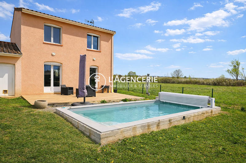 Maison - 92 m² - 4 pièces