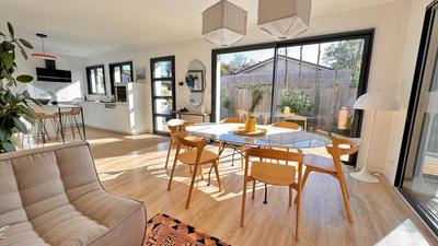 Villa - 137 m² - 5 pièces