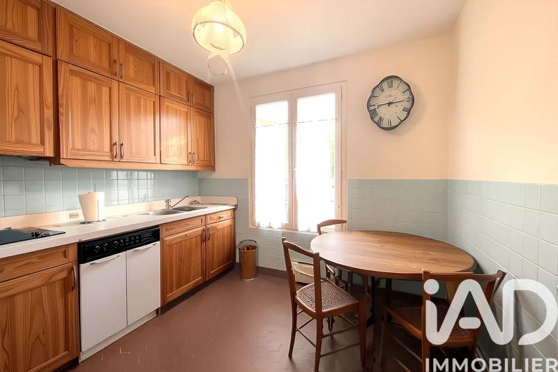 Maison - 171 m² - 8 pièces