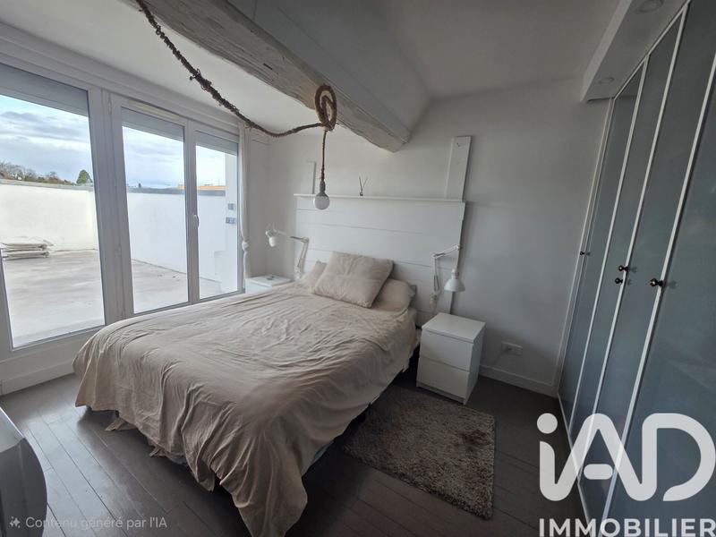 Maison - 90 m² - 5 pièces