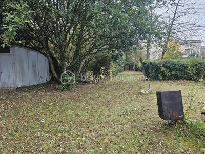 Terrain constructible - 997 m²