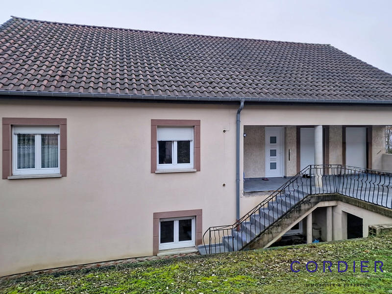 Maison - 290 m² - 10 pièces