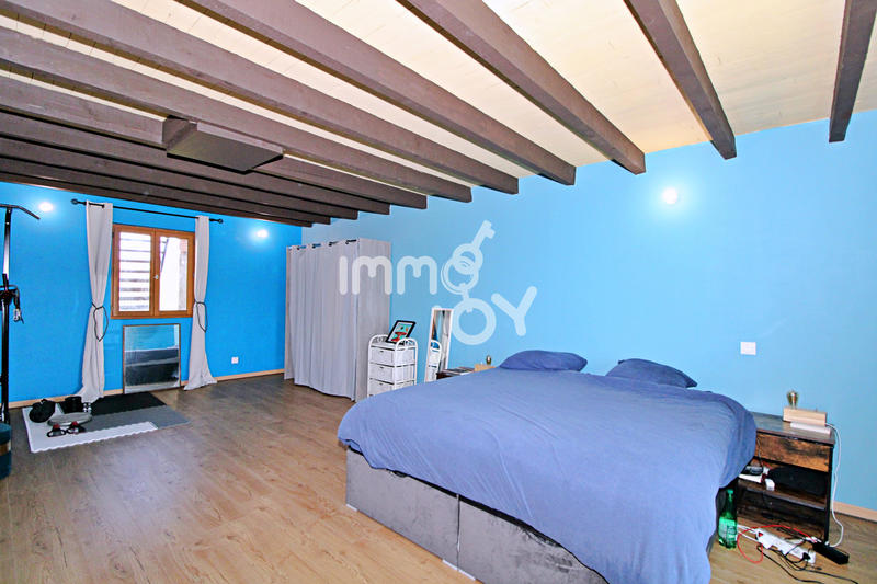 Maison - 157 m² - 6 pièces