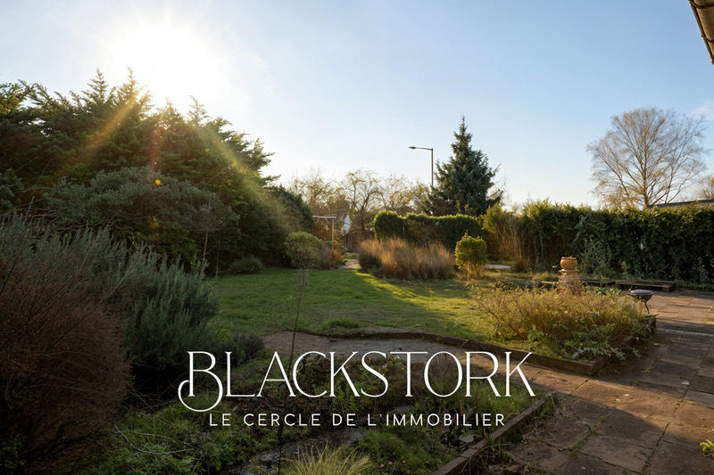 Maison - 93 m² - 4 pièces