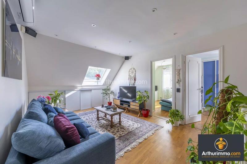 Maison - 223 m² - 7 pièces