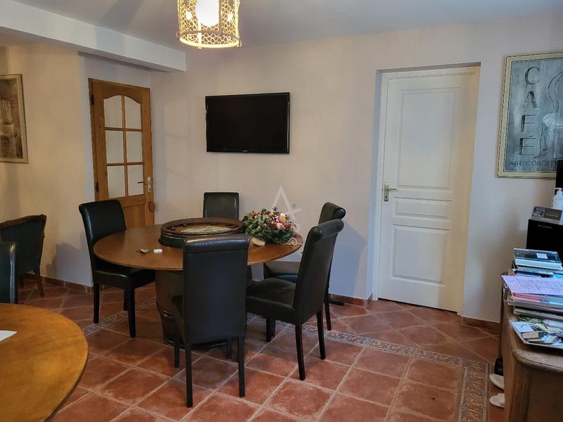 Maison - 134 m² - 7 pièces