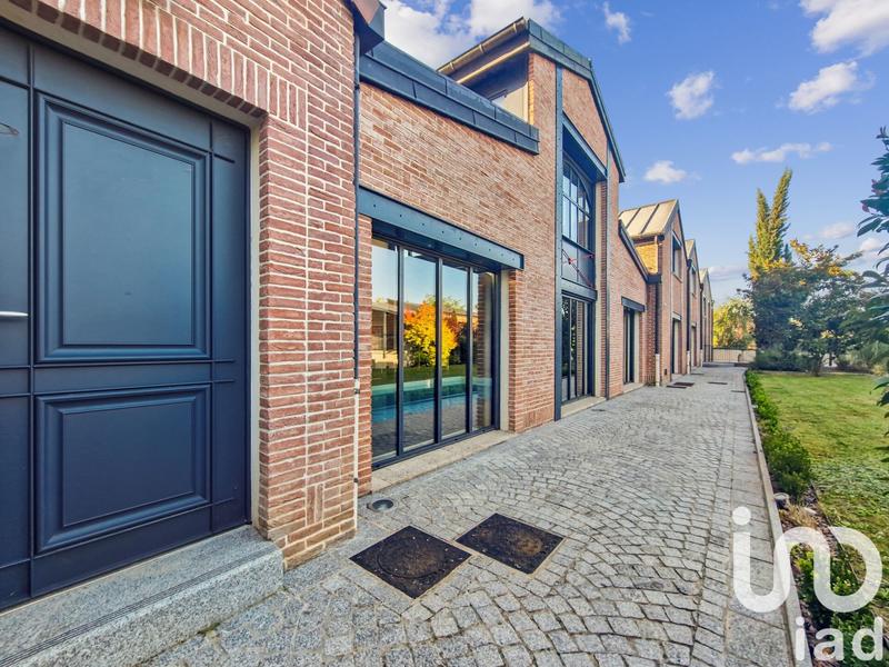 Maison de maîtres - 750 m² - 14 pièces