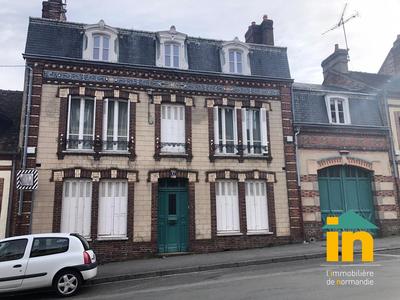 Maison de ville - 221 m² - 8 pièces