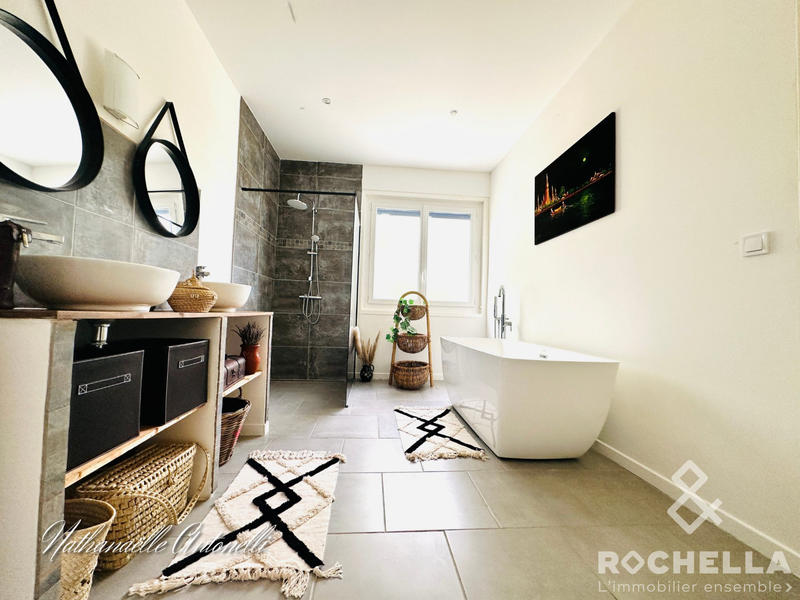 Villa - 167 m² - 6 pièces