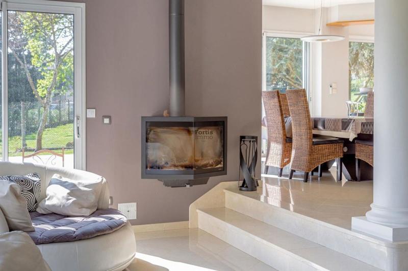 Maison - 231 m² - 5 pièces