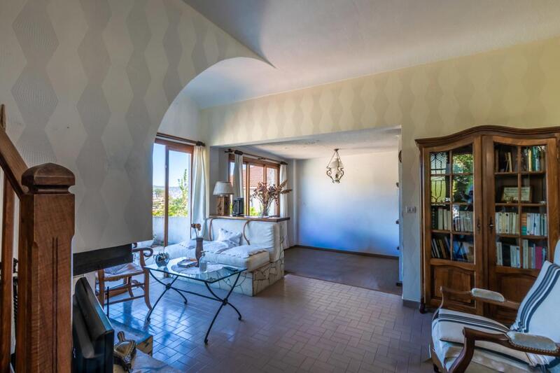 Maison - 91 m² - 5 pièces