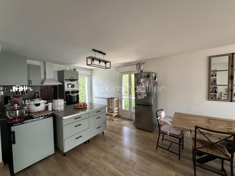 Maison - 137 m² - 6 pièces