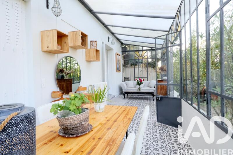 Maison - 270 m² - 8 pièces