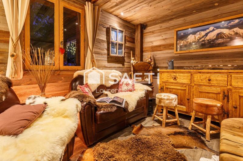 Châlet - 328 m² - 13 pièces