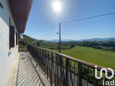 Maison - 117 m² - 9 pièces