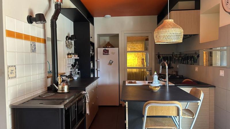 Maison - 263 m² - 9 pièces