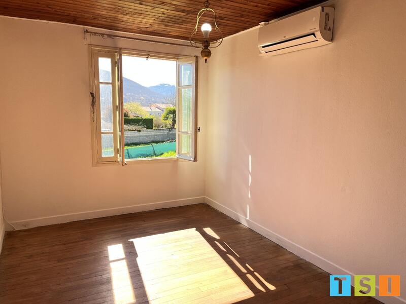 Maison - 180 m² - 5 pièces