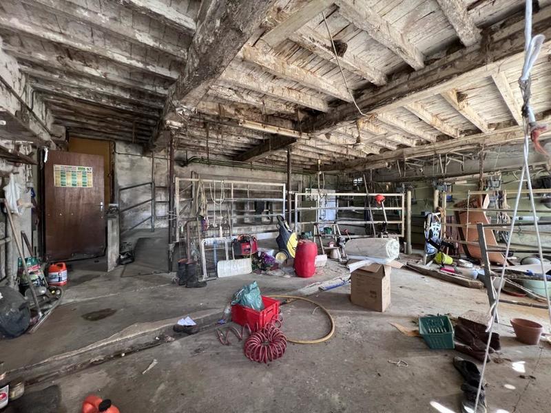 Propriété - 163 m² - 9 pièces