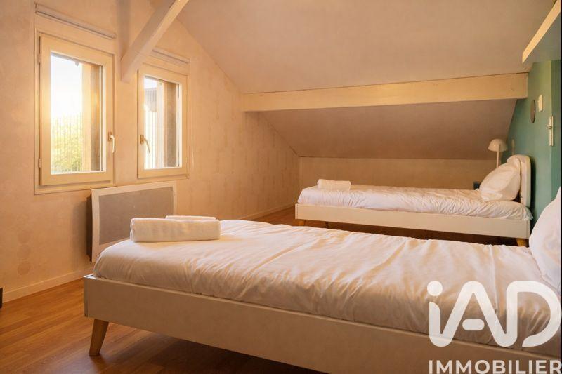 Maison - 197 m² - 10 pièces