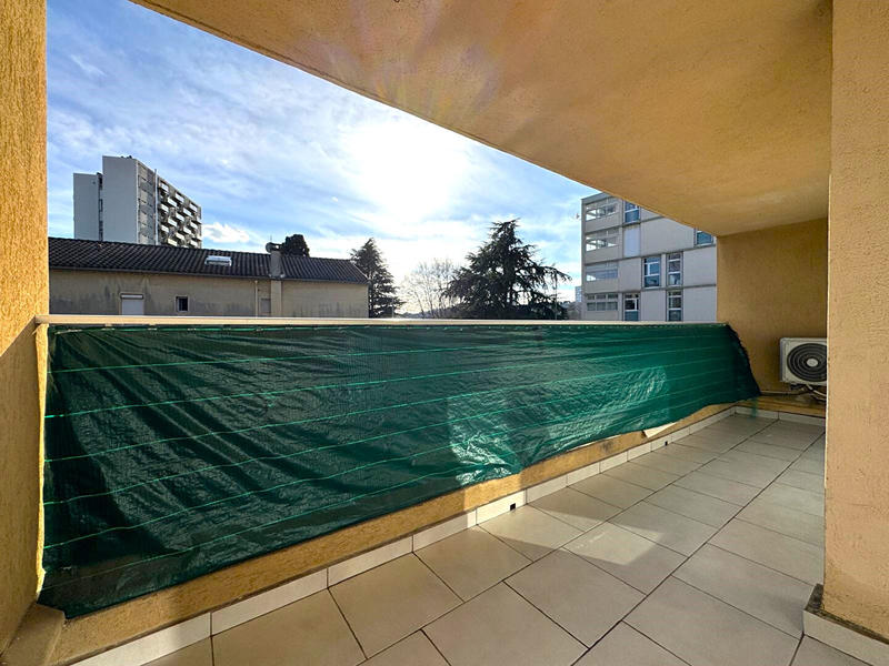 Appartement - 70 m² - 4 pièces