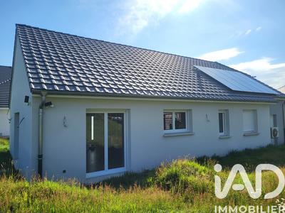 Maison - 99 m² - 4 pièces