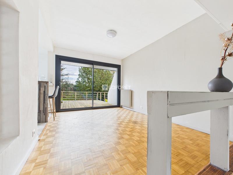 Maison - 122 m² - 7 pièces