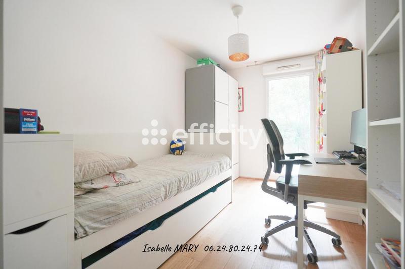 Appartement - 85 m² - 4 pièces