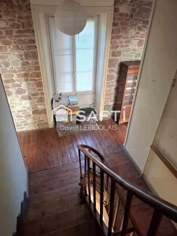 Maison - 194 m² - 8 pièces