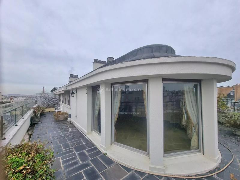 Appartement - 85 m² - 3 pièces