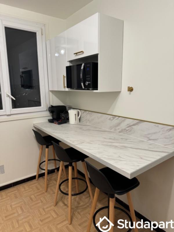 Chambre - 11 m² - 1 pièce