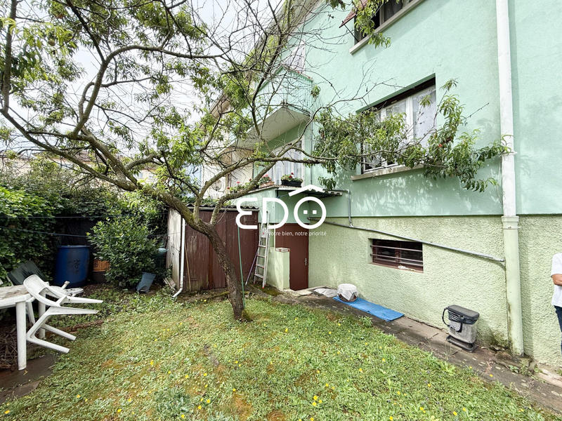 Maison - 96 m² - 5 pièces