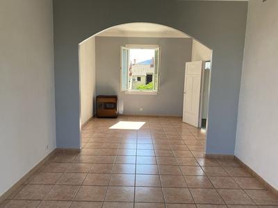 Maison - 94 m² - 6 pièces