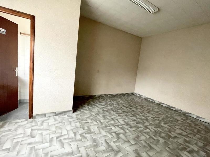 Maison - 268 m² - 8 pièces