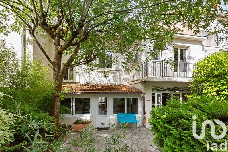 Maison - 205 m² - 5 pièces