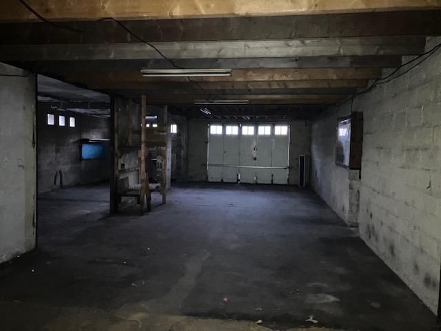 Local d'activité / Entrepôt - 200 m²