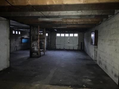 Local d'activité / Entrepôt - 200 m²