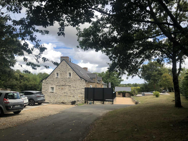 Maison - 204 m² - 7 pièces