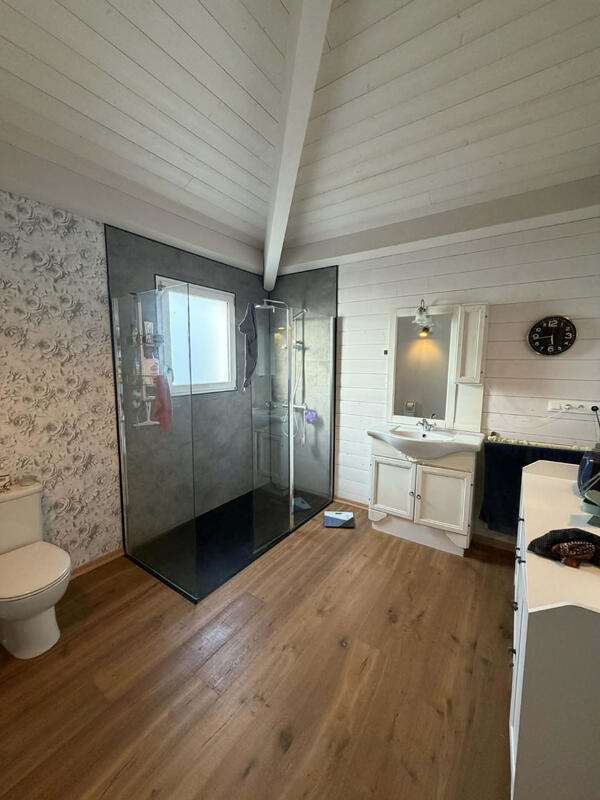 Maison - 152 m² - 6 pièces