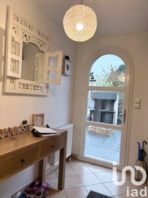 Maison - 210 m² - 9 pièces