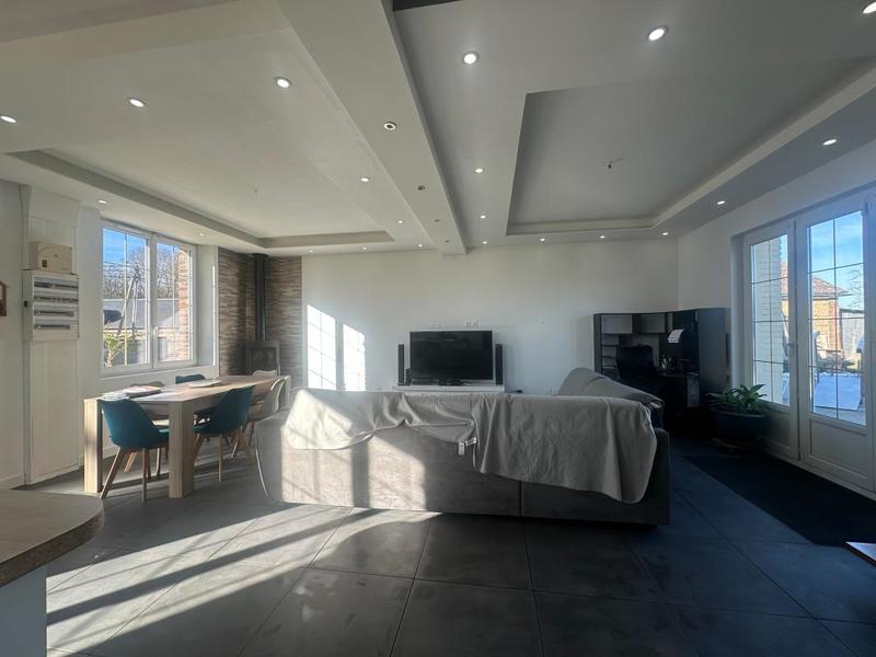 Maison - 95 m² - 3 pièces