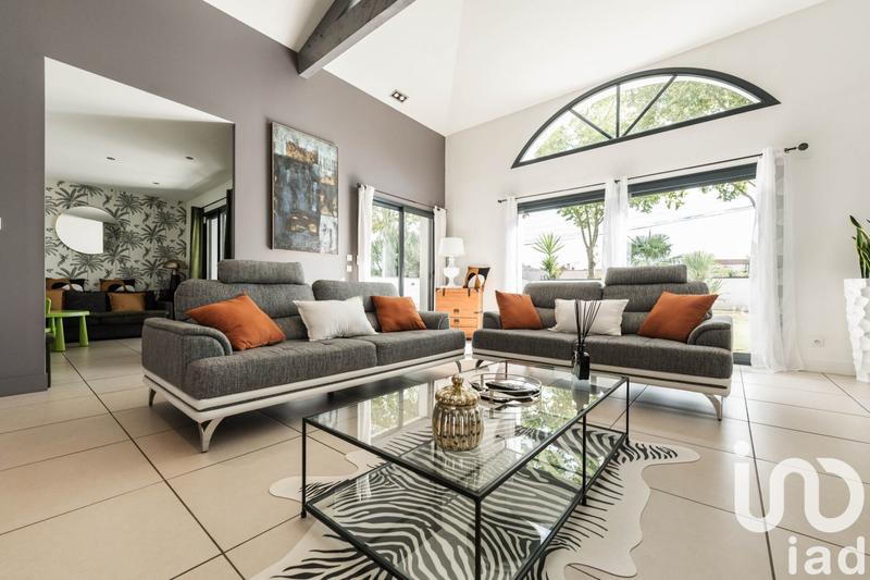 Maison - 144 m² - 5 pièces