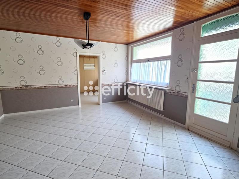 Maison - 200 m² - 5 pièces